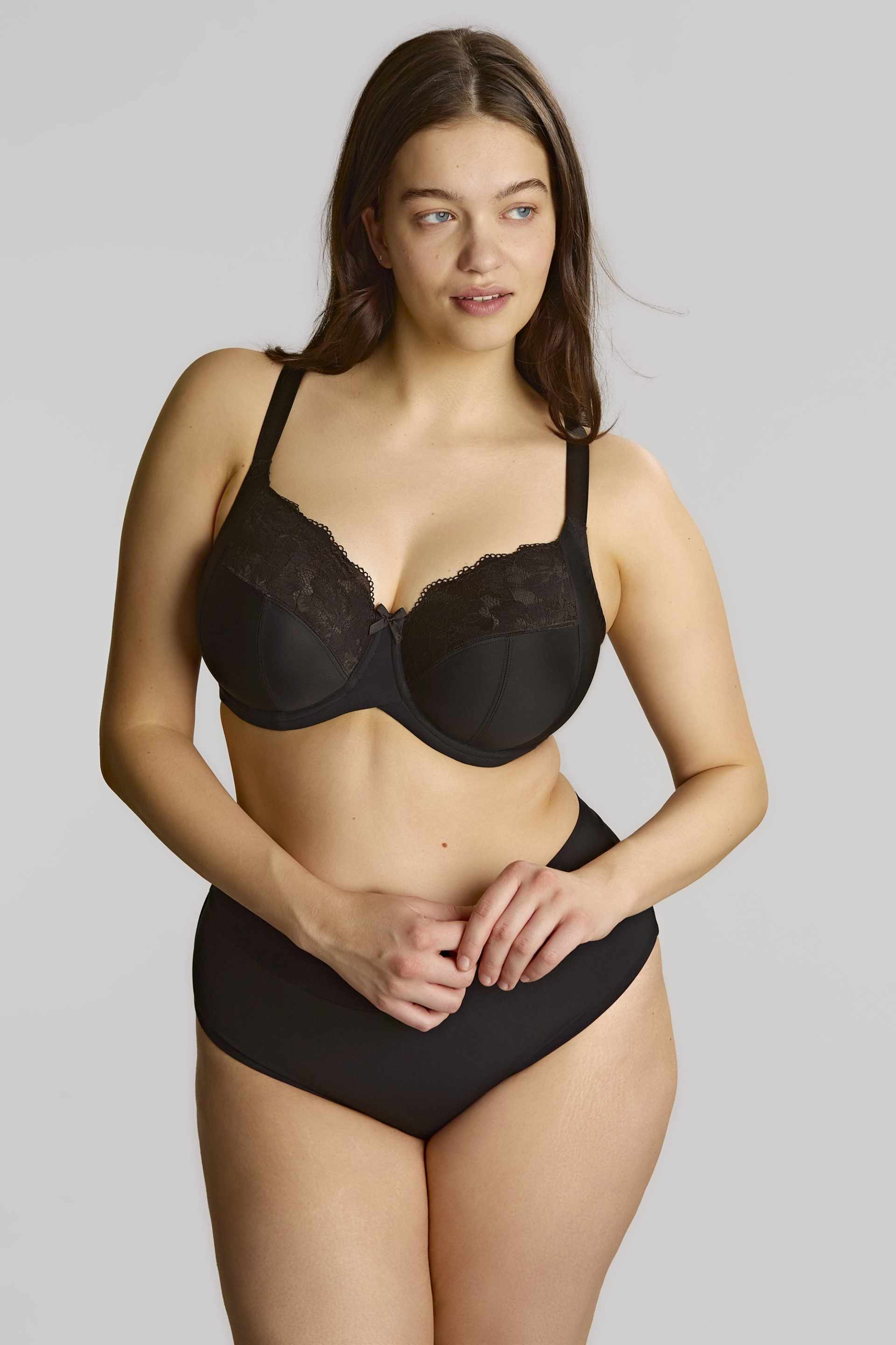 Reggiseno con ferretto per seni molto grandi 11265 nero e nudo
