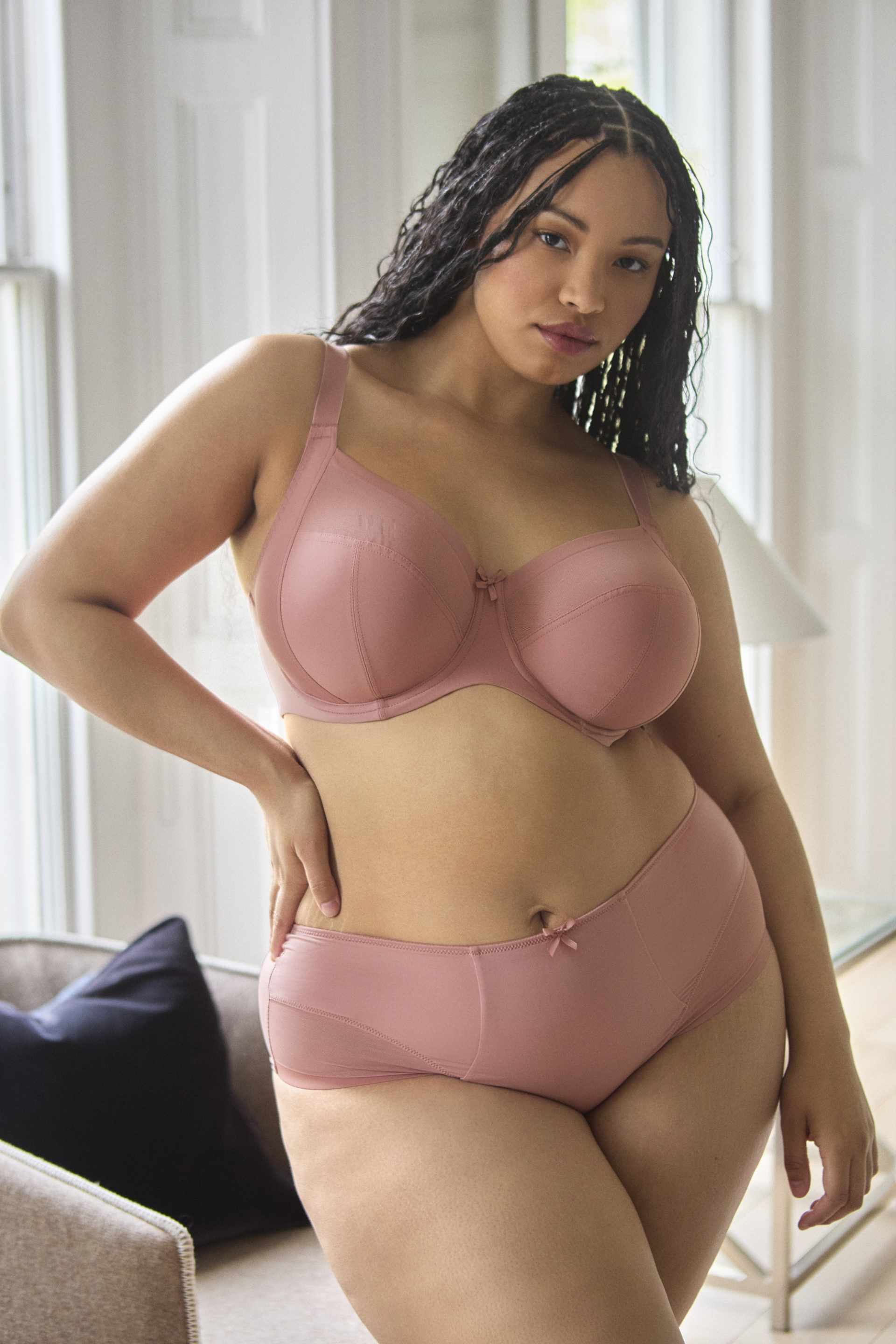 Reggiseno con ferro per seni grandi e molto grandi 10685C rosa 8/9